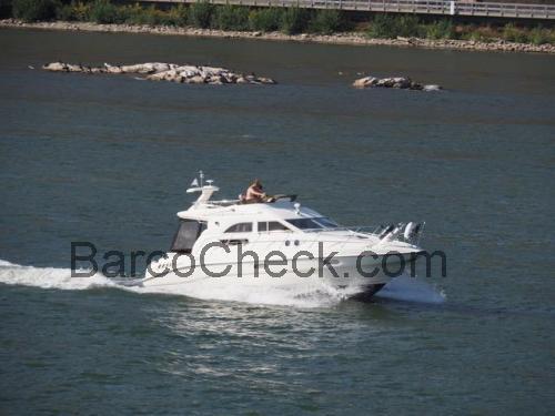 Sealine F330 ficha tecnica 